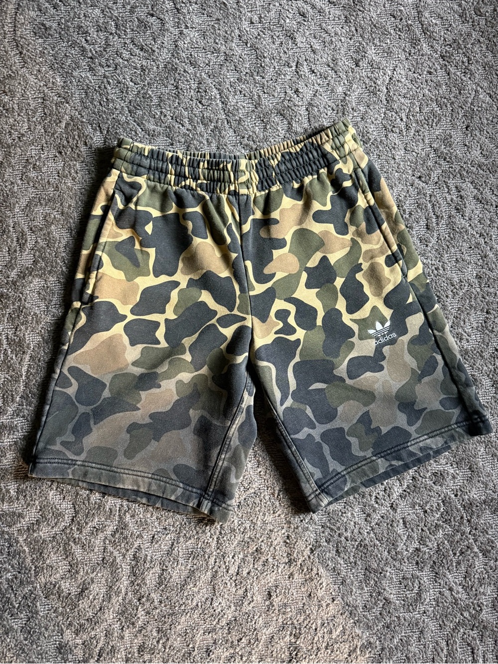 Adidas Embroidered Logo, Black / Duck Camo, Size Small